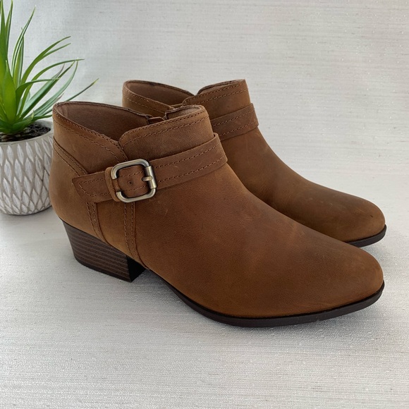 Clarks Adreena Dark Tan Nubuck Leather Mid Stacked Heel Booties Woman’s 9.5M - Picture 3 of 12